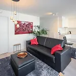 Daire Awesome In With Wifi Oostende