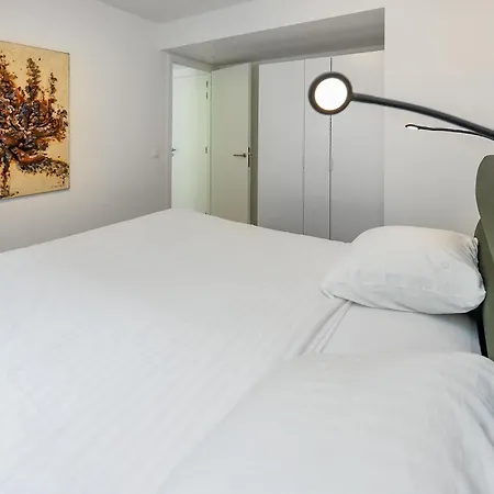 Awesome In With Wifi * אוסטנדה