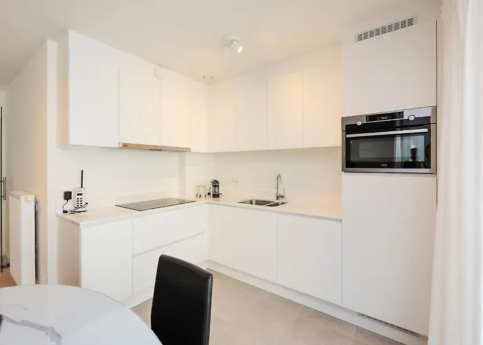 Апартаменты Awesome In With Wifi *